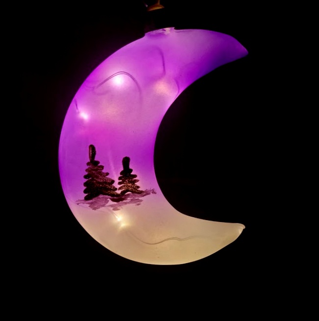 LED měsíc 15cm / fialová vánoční dekorace